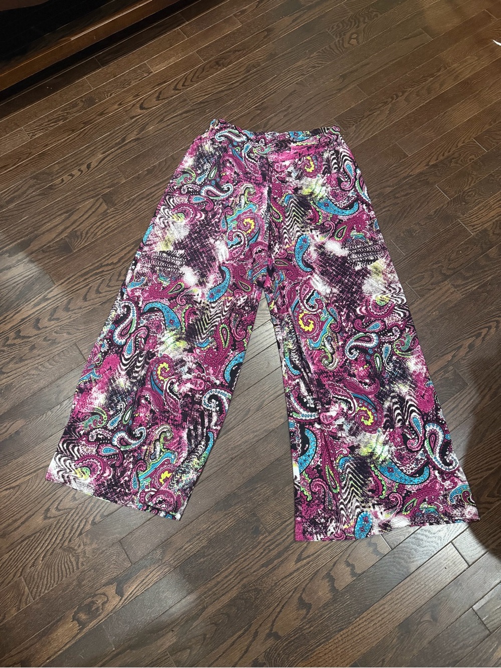 Wide-Leg Paisley Print Pants in Pink